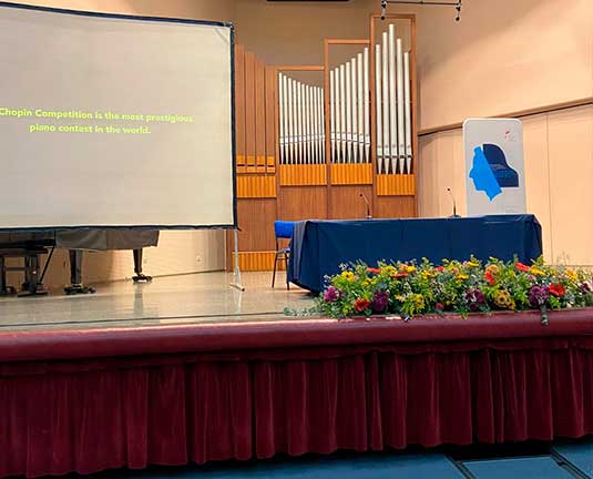 Askaz Cultura. Escenario del concurso de piano para Chopin realizado en Varsovia.